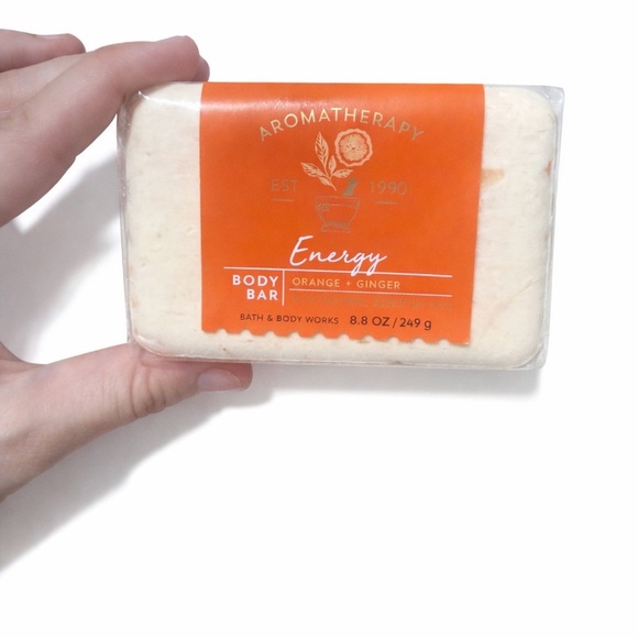 Bath & Body Works Aromatherapy Energy Body Bar - Orange & Cream - Picture 1 of 3
